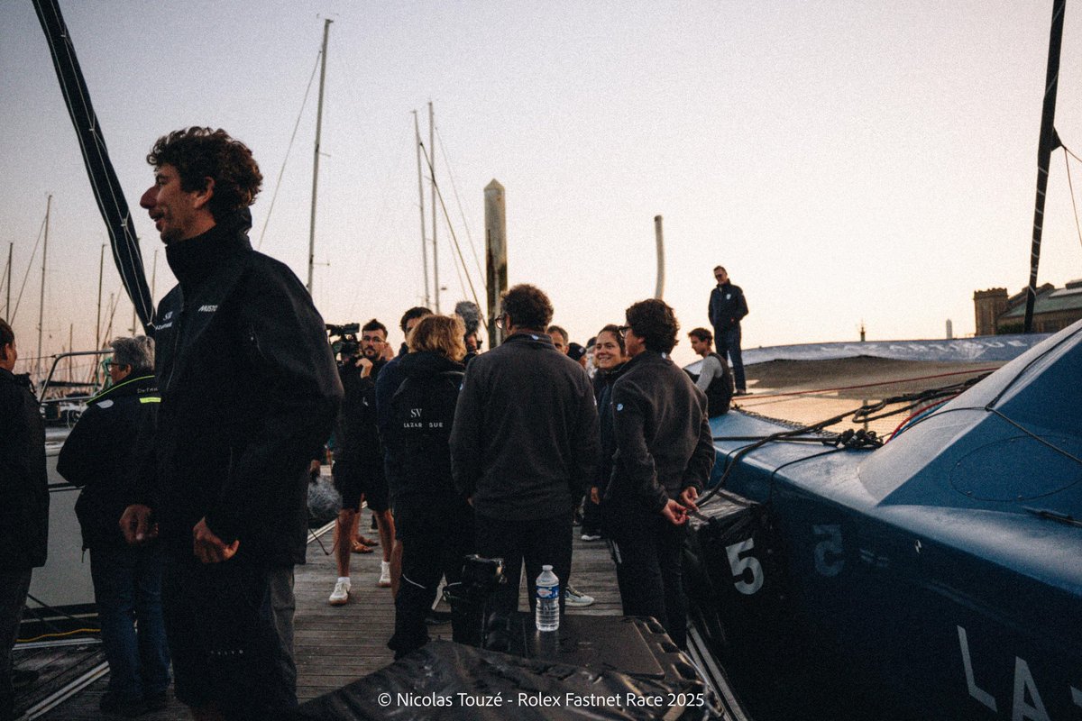 RolexFastnet_Ch's tweet image. BRAVO À LA TEAM @SVRLazartigue 🥹

#RolexFastnetRace @RORCRacing 

📸 Nicolas Touzé / Rolex Fastnet Race 2025