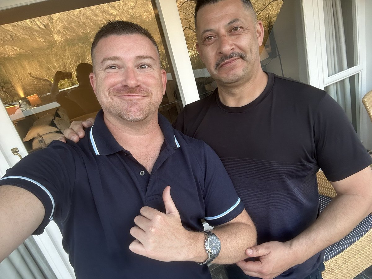 Dale Roberts (@ozdale) on Twitter photo Met on twitter and became mates. Starting going out a few years later.
10 years on, we just got engaged π
w/<a href="/mikeyjj/">Mike Jones</a> Met on twitter and became mates. Starting going out a few years later.
10 years on, we just got engaged π
w/<a href="/mikeyjj/">Mike Jones</a>