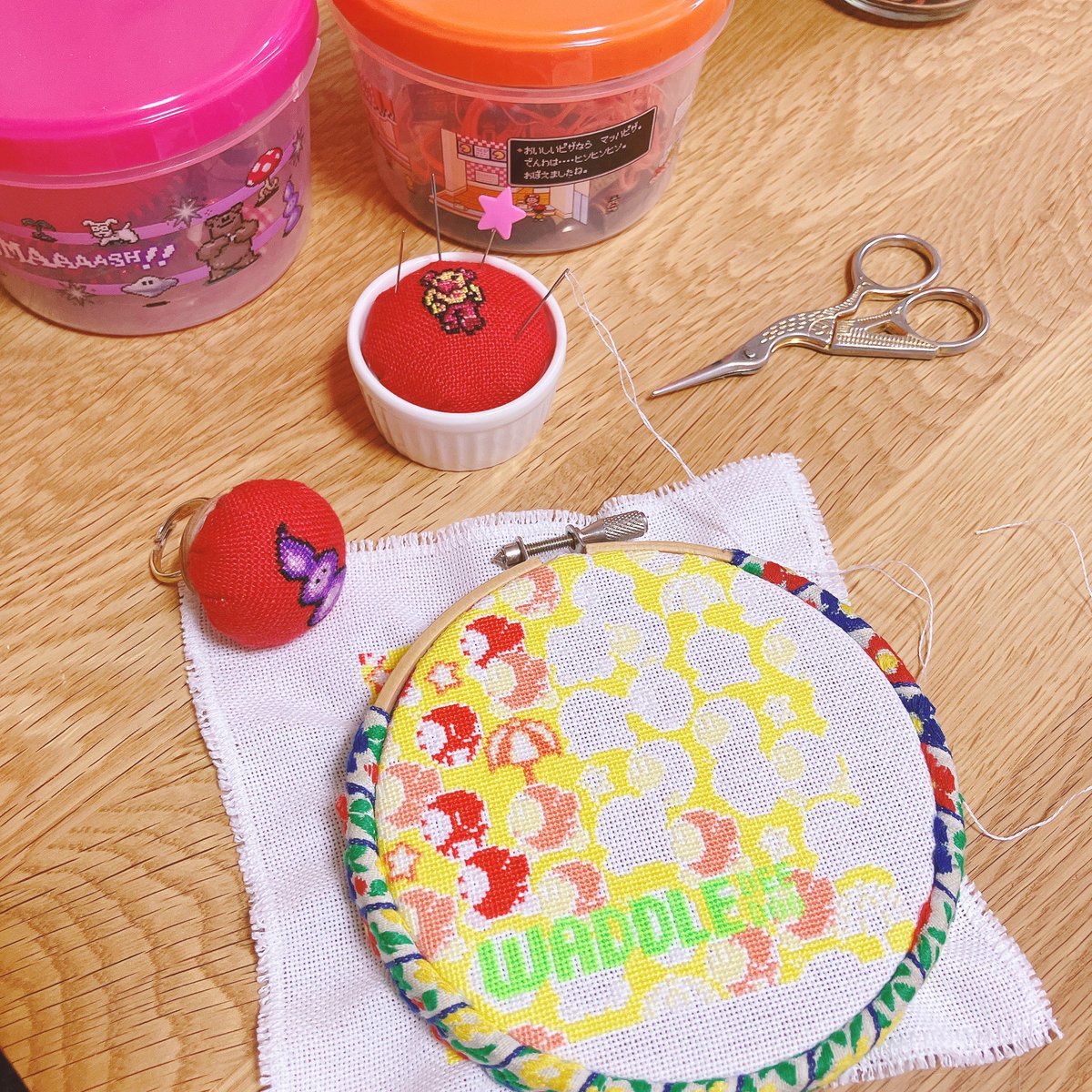nyatarou_'s tweet image. 暑すぎて虚無…
🍨食べる以外やりたくない…
刺繍も進まない…😂
