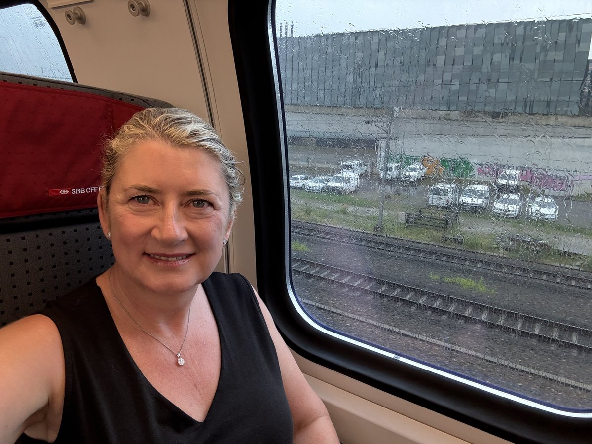 BritToSwiss's tweet image. A couple of busy days ahead in London….escaping the terrible weather in Switzerland