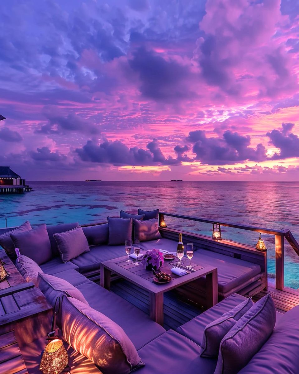 AddisonJon62062's tweet image. Beautiful sunset over the ocean view