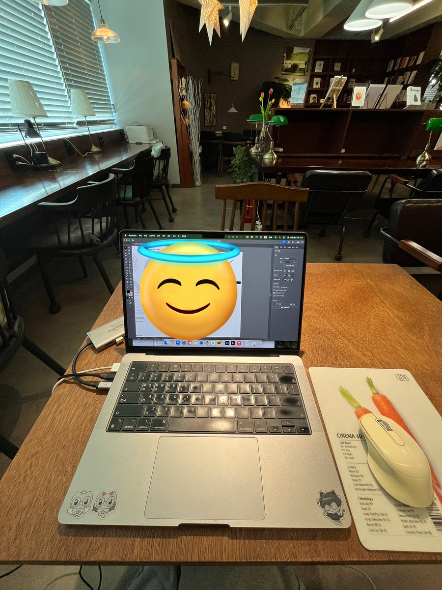 kivorkiv's tweet image. 작업하러 나왓슨
뇌가 굳엇슨