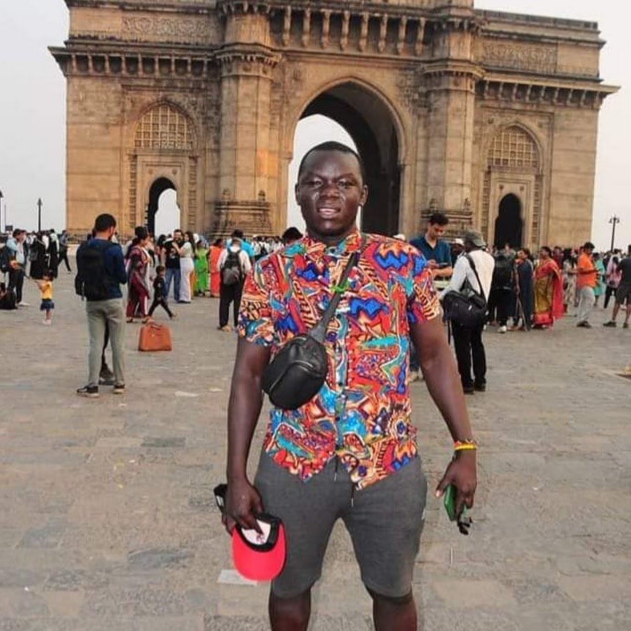 Julius Bintu (@juliusbintu) on Twitter photo "A borderless Africa is definitely a must," said @Wode_Maya, welcoming Mr. BMG, another world-traveling African content creator, after learning that the latter paid $200 for a visa to #Ghana.
A truly borderless or visa-free #Africa for Africans is achievable. <a href="/_AfricanUnion/">African Union</a> "A borderless Africa is definitely a must," said @Wode_Maya, welcoming Mr. BMG, another world-traveling African content creator, after learning that the latter paid $200 for a visa to #Ghana.
A truly borderless or visa-free #Africa for Africans is achievable. <a href="/_AfricanUnion/">African Union</a>