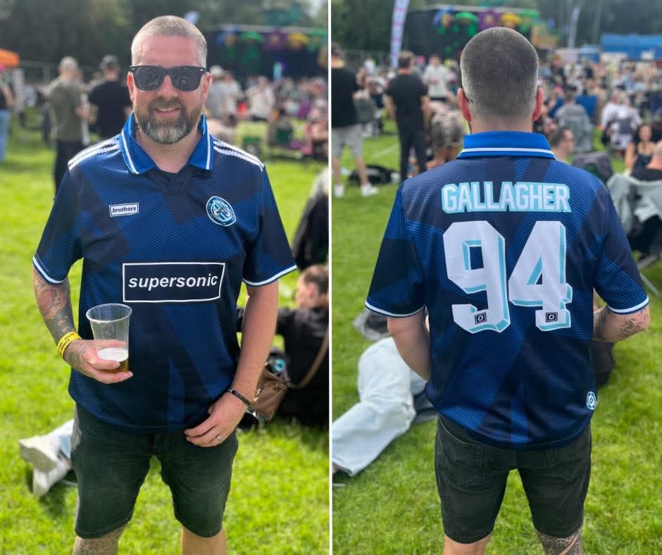 ROCKNROLLFOOTB1's tweet photo. Have you got your threads for Edinburgh yet? Shop now, and it'll be in your hands this week! https://t.co/ernNH4zcI8 #OasisLive25 #Oasis #oasisedinburgh #LiamGallagher #NoelGallagher #liamg #Edinburgh https://t.co/J5GCGsjYme