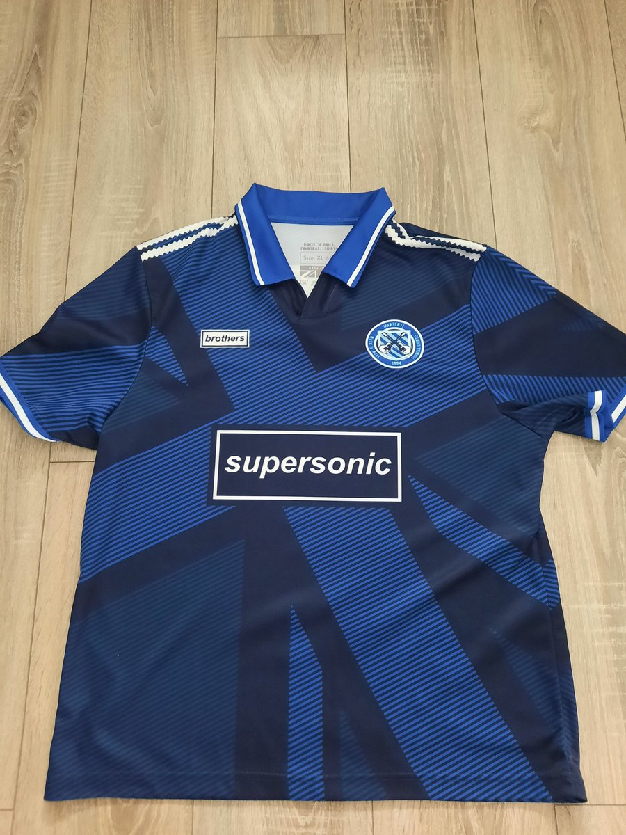 ROCKNROLLFOOTB1's tweet photo. Have you got your threads for Edinburgh yet? Shop now, and it'll be in your hands this week! https://t.co/ernNH4zcI8 #OasisLive25 #Oasis #oasisedinburgh #LiamGallagher #NoelGallagher #liamg #Edinburgh https://t.co/J5GCGsjYme