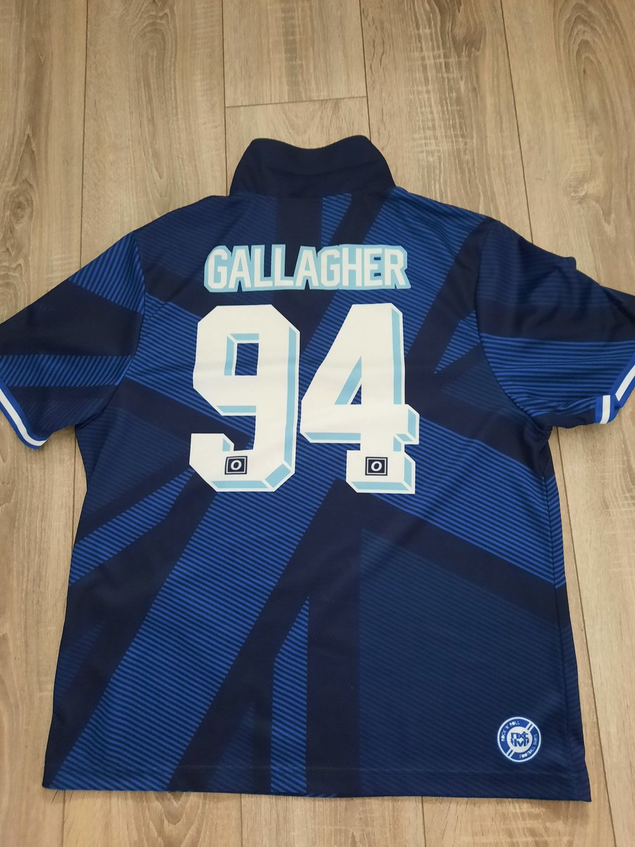 ROCKNROLLFOOTB1's tweet photo. Have you got your threads for Edinburgh yet? Shop now, and it'll be in your hands this week! https://t.co/ernNH4zcI8 #OasisLive25 #Oasis #oasisedinburgh #LiamGallagher #NoelGallagher #liamg #Edinburgh https://t.co/J5GCGsjYme