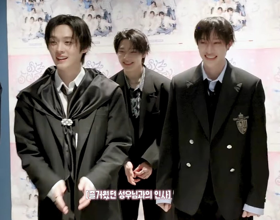 the way innie is the perfect mix of chan &amp; minho. he's their son you can't tell me otherwise 🙂‍↕️