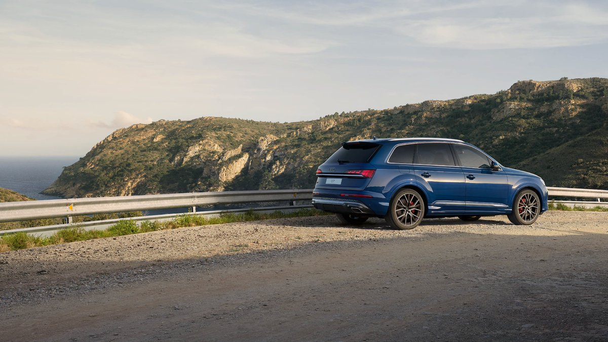 MotusAudi's tweet image. Three rows. Up to seven seats. Over 1,900 litres of storage. The Audi Q7 adapts to every passenger and every plan.

Own the Audi Q7: lindsaysakeraudi.co.za/models/q7-mode…

#AudiQ7 #Audi #LindsaySaker