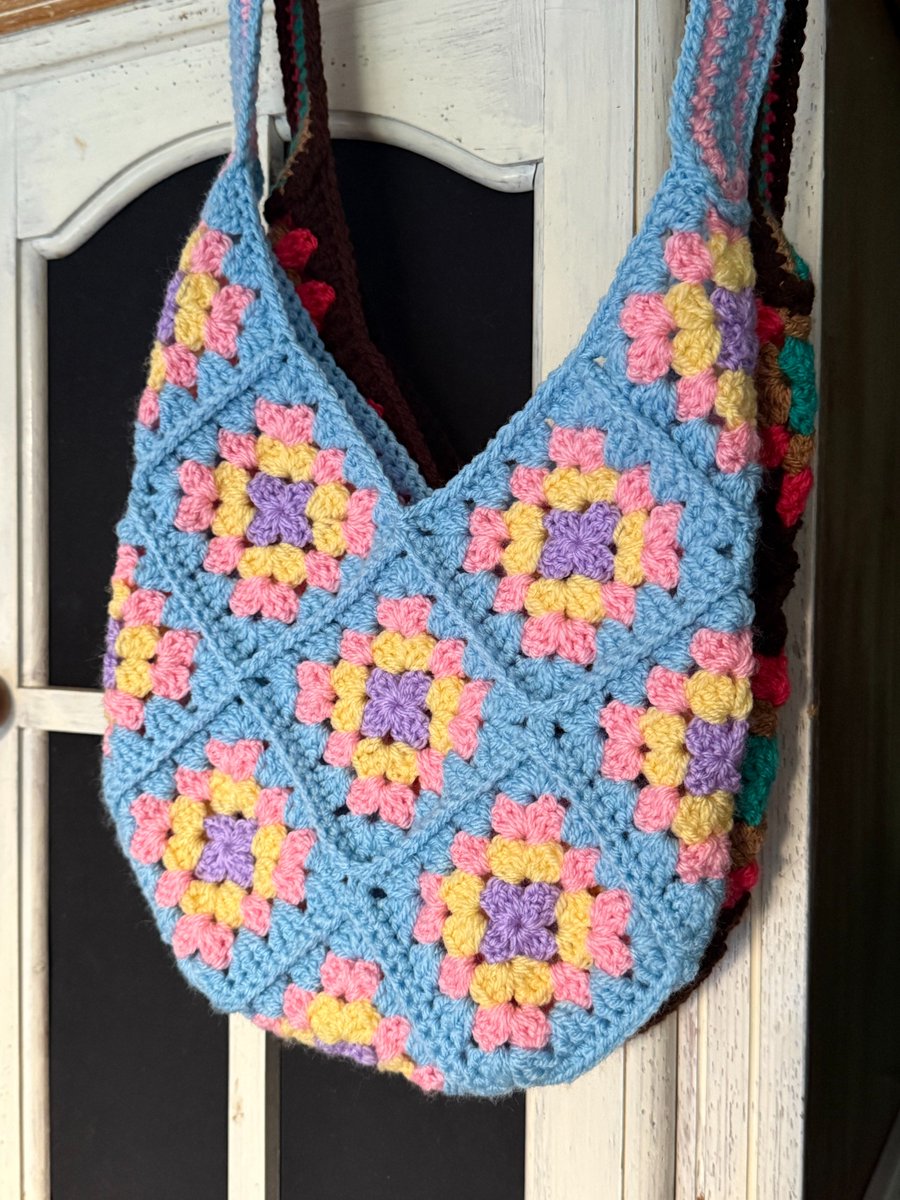 New Crochet Bags 🧶

I’ve been working on loads of new designs over the past few weeks. These two crossbody colourful totes I really enjoying crocheting, one is bright and bold, the other soft and gentle 🧶

dwcrochetpatterns.etsy.com

#MHHSBD #craftbizparty #UKMakers #earlybiz