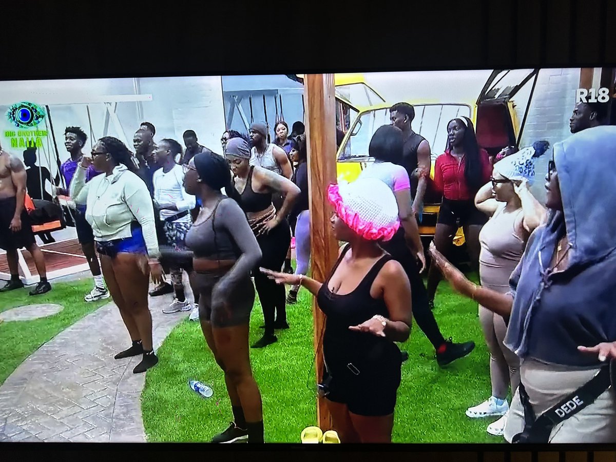 OloriSupergal's tweet image. Day 3 kicks off with morning work out session in the house.
Image credit - @DStvNg
#bbnaija #bbnaijas10 #bbnaijaseason10