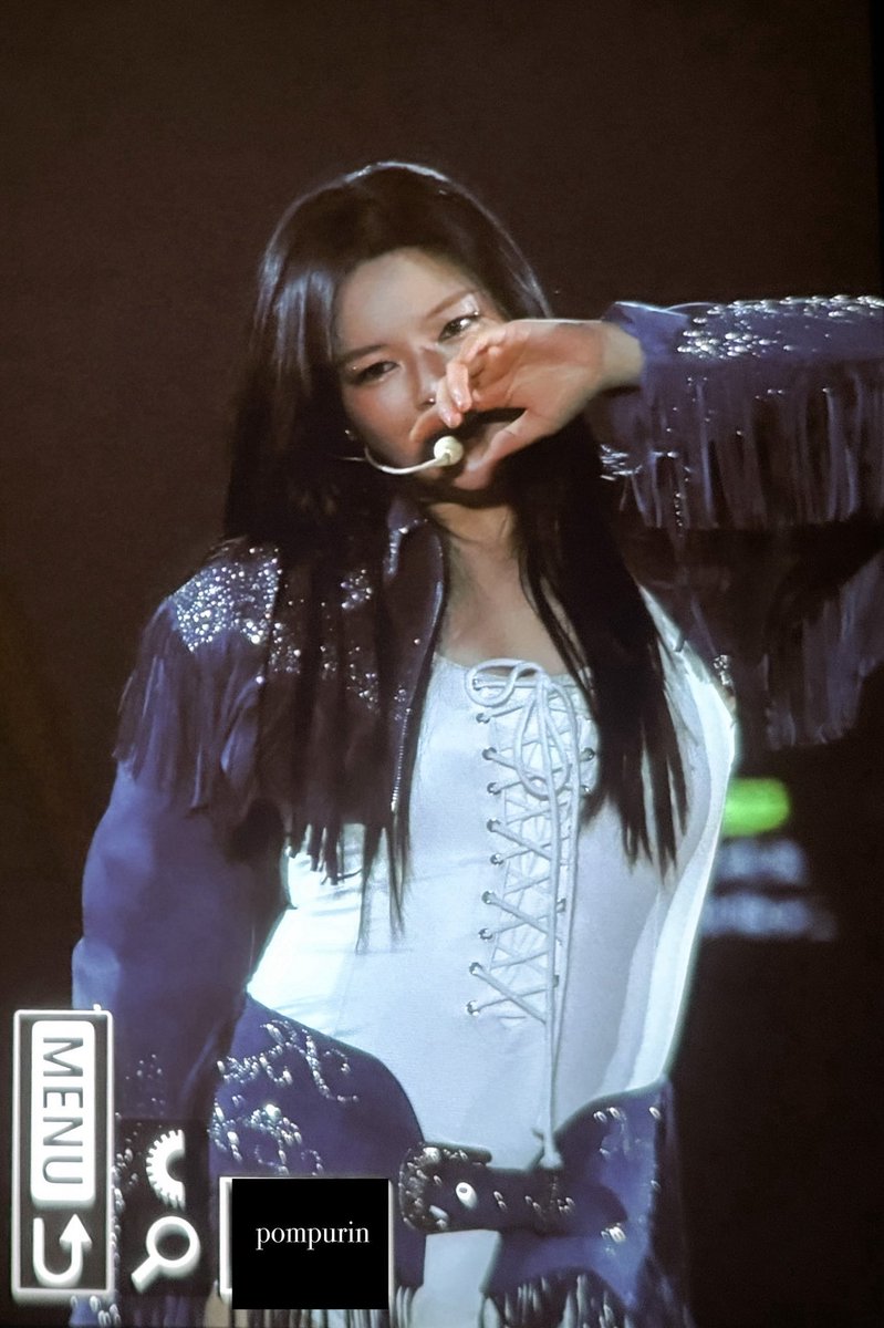 TWICESJEONG's tweet image. i’m going insane