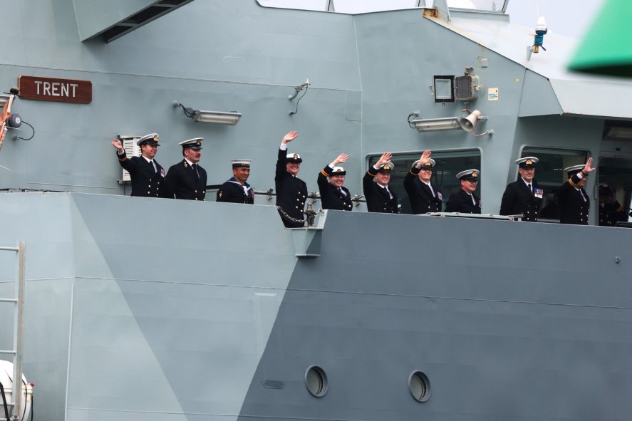 HMSTrent's tweet image. We’re home! After 5 years, TRENT has returned to Portsmouth for a short stop during our regeneration period. It’s good to be back home! #ForwardDeployed #TeamTrent