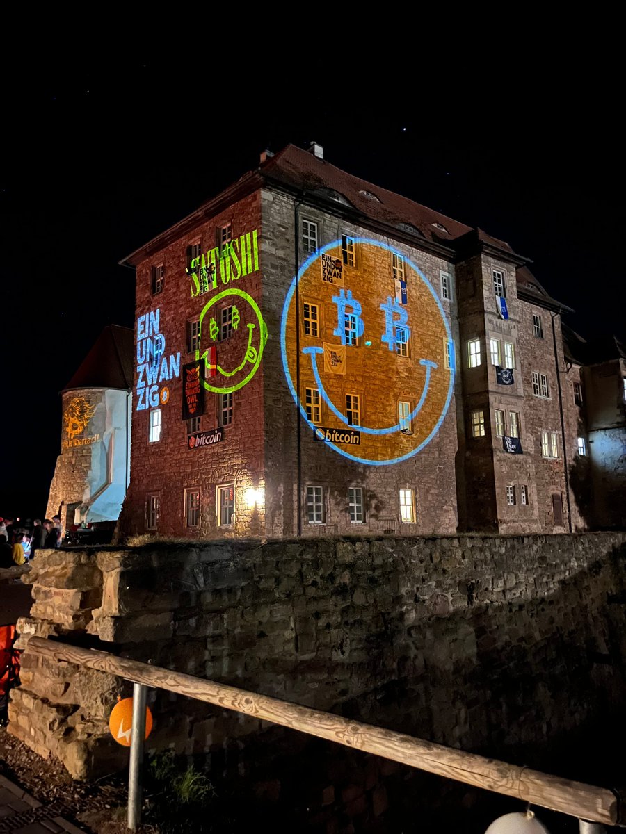 derHelper🥕🐇 | LNhance/CTV (@derhelper) on Twitter photo 🏰Zwischen Bitcoin-Burg und Sternenstaub✨
Toller Artikel von <a href="/nicolen8wak/">Nicole Nowak</a> über die <a href="/BTCZitadelle/">Zitadelle 🏰</a> 2025 in Heldrungen!
Kann jedes Wort so unterschreiben, unglaublich schöne Atmosphäre und Menschen🥰
nicolenowak.substack.com/p/zwischen-bit… 🏰Zwischen Bitcoin-Burg und Sternenstaub✨
Toller Artikel von <a href="/nicolen8wak/">Nicole Nowak</a> über die <a href="/BTCZitadelle/">Zitadelle 🏰</a> 2025 in Heldrungen!
Kann jedes Wort so unterschreiben, unglaublich schöne Atmosphäre und Menschen🥰
nicolenowak.substack.com/p/zwischen-bit…
