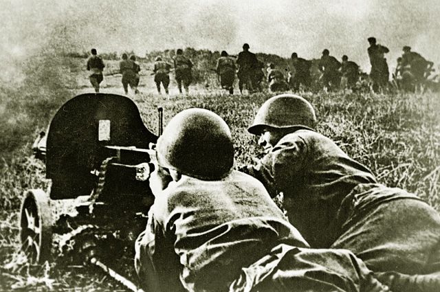 SebastianKrysz2's tweet image. 28 lipca 1942 roku Ludowy Komisarz Obrony ZSRR Józef Stalin wydał rozkaz nr. 227 - "Ни шагу назад".
Dzień dobry się z Państwem 😁
Miłego dnia ☕😁