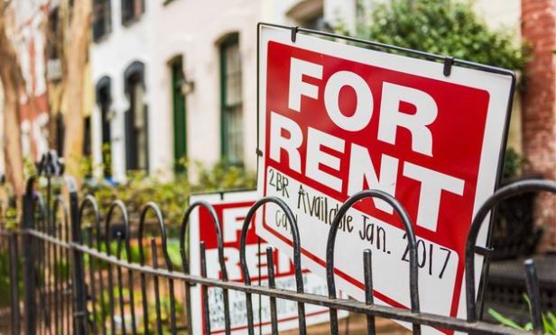 GlobeStcom's tweet image. Accidental Landlords Shake Up the Rental Market as Homeowners Pivot from Selling to Renting dlvr.it/TM8T2t