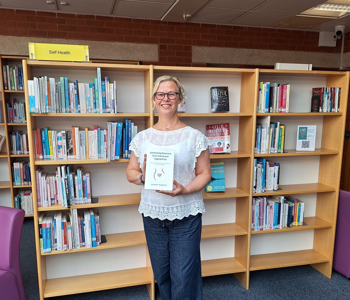Local author Heather Coppard visited our library on Friday! 📚✨️

Her new book 'Optimising Recovery from Vulval and Vaginal Pain' is now on our shelves - come and check it out! #LibraryVisit #LocalAuthor