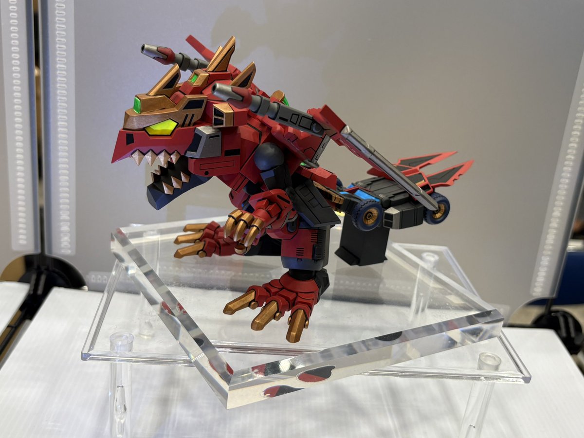 cosoOmo's tweet image. コン僕TOYS (@konboku1225)さま。

ダイナゼノン昼頃には売り切れてた。。！！かわいい👏

#WF2025S #ワンフェス2025S