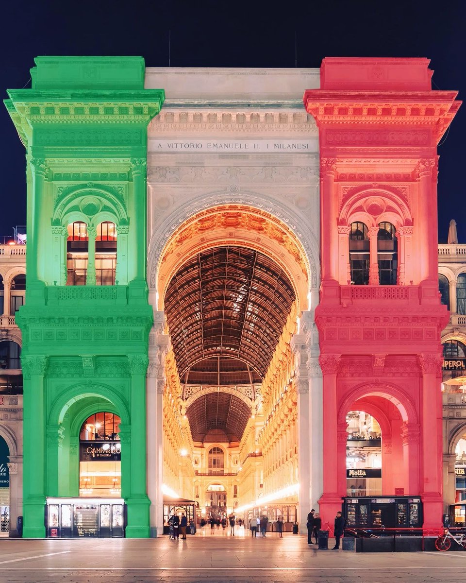Galleria Vittorio Emanuele, Milan, Italy