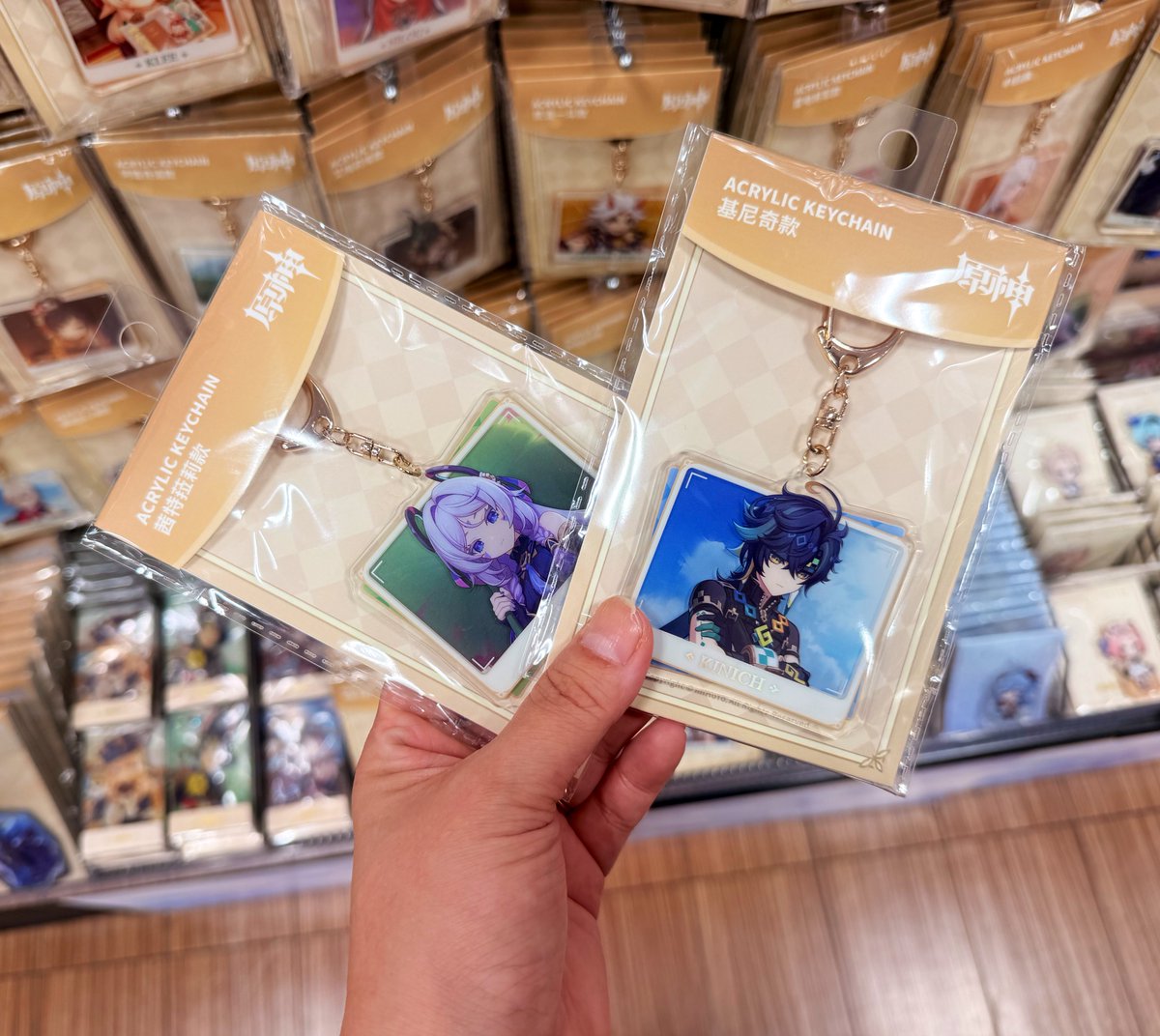 ms_dainichi's tweet image. 【コミLab.】
原神 新入荷商品のご紹介📢
✨アクリルストラップ キィニチ・シトラリ
✨ナタシリーズ缶バッジ イアンサ・ヴァレサ
✨清潔!大作戦 缶バッジ&クリアカードセット リオセスリ・ヌヴィレット
✨色紙 放浪者「六処解悟、諸相空無」・フリーナ「罪人の円舞曲Bタイプ」…