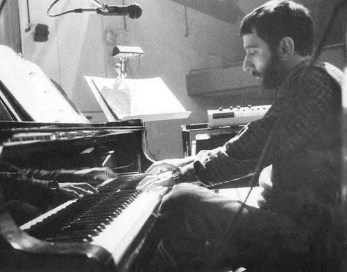 خلصت الموسيقى...💔
#وداعاً_زياد