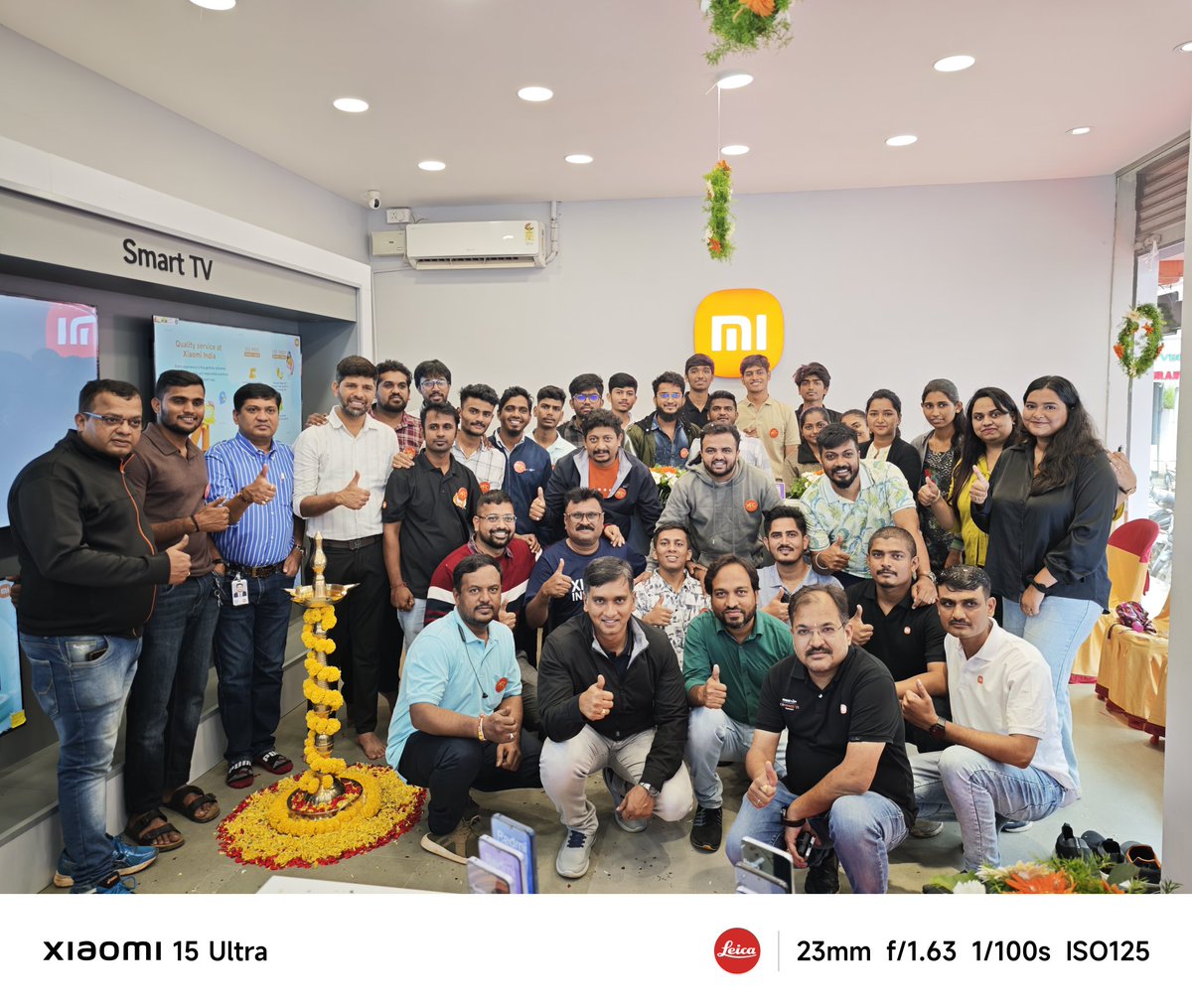 XFCBelagavi's tweet photo. We came, we cheered, we celebrated.
The grand opening of Xiaomi Store Belagavi was more than just a launch, it was a celebration of the bond between the brand and its fans.
Grateful to be part of this journey. 
@alvintse @mathursudhin @s_anuj @Kunal_Agrawal09 @batchumalli https://t.co/WyHBXhA3LP