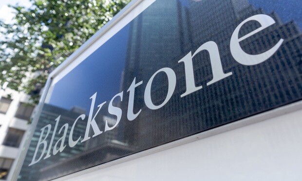GlobeStcom's tweet image. Blackstone Sees Recovery Taking Shape as CRE Fundraising Climbs dlvr.it/TM8TDF