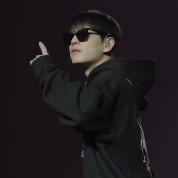 bbuggu_ming2's tweet image. 😎🐶