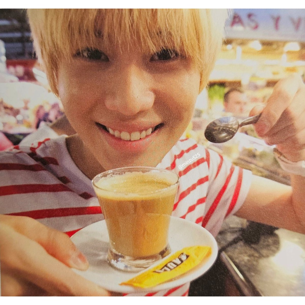 minzu525's tweet image. I love rewatching old photobooks and rediscovering Taemin photos I forgot about 😂
