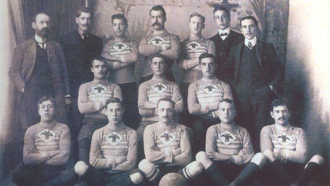 GRADA B pro (@gradabpro) on Twitter photo 🏆Es el trofeo de verano más antiguo de nuestro país y siempre los disputan los clubes vecinos de Águilas y Lorca.
El 𝗧𝗥𝗢𝗙𝗘𝗢 𝗣𝗟𝗔𝗬𝗔 𝗬 𝗦𝗢𝗟, que se celebra desde 1901, enfrentará en El Rubial a <a href="/aguilas_fc/">Águilas F.C.</a> y <a href="/lorcadeportiva/">Lorca Deportiva</a> el viernes 15 de agosto. 🏆Es el trofeo de verano más antiguo de nuestro país y siempre los disputan los clubes vecinos de Águilas y Lorca.
El 𝗧𝗥𝗢𝗙𝗘𝗢 𝗣𝗟𝗔𝗬𝗔 𝗬 𝗦𝗢𝗟, que se celebra desde 1901, enfrentará en El Rubial a <a href="/aguilas_fc/">Águilas F.C.</a> y <a href="/lorcadeportiva/">Lorca Deportiva</a> el viernes 15 de agosto.