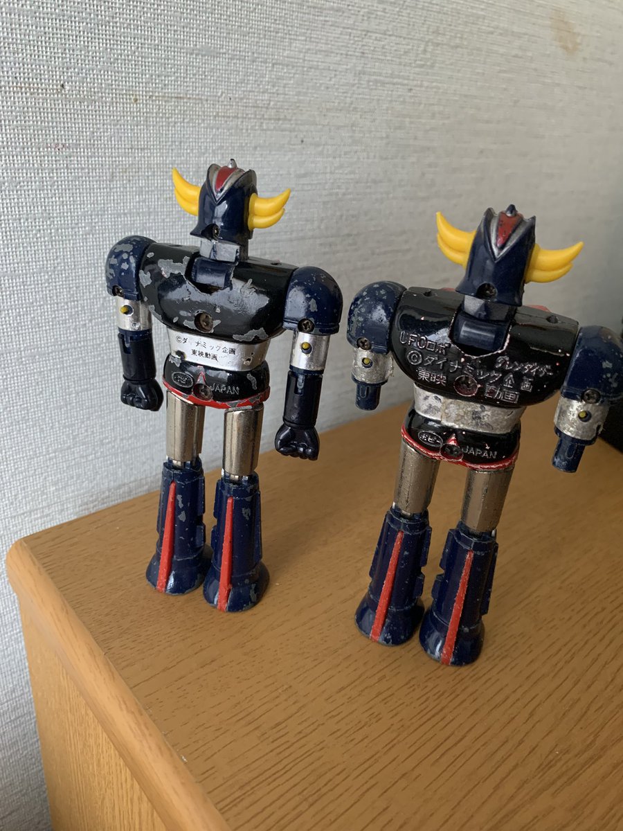 tai_0103's tweet image. 手持ちのグレンダイザー見比べると足の部分だったり腰の部分結構違ってて驚き
何期と何期なんだろう
