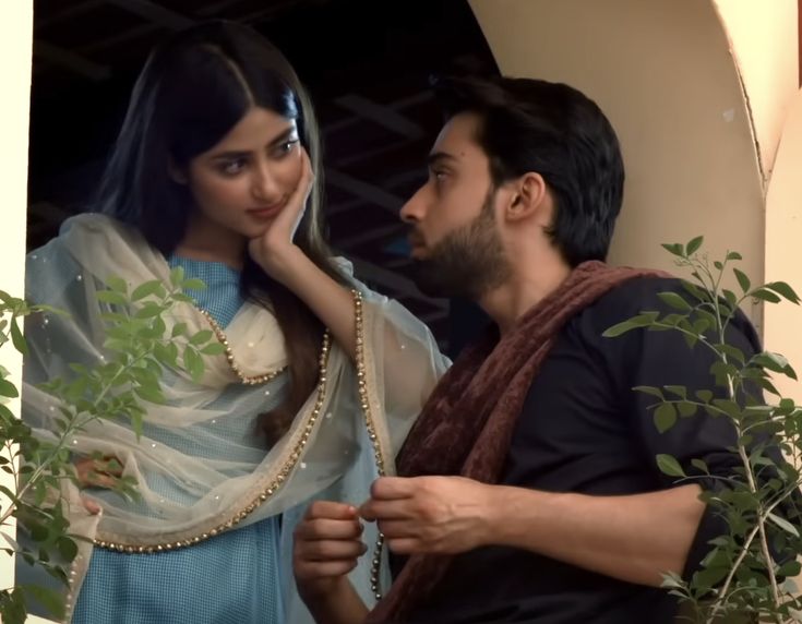 myself_imomo's tweet image. Bilal as Qasim, the quiet strength in his eyes, his unwavering love, & the humility that made him unforgettable & Sajal? She owned Sassi with her wild, raw, unapologetic brilliance. The way she carried every emotion, every heartbreak, every scream for freedom, it was pure power.