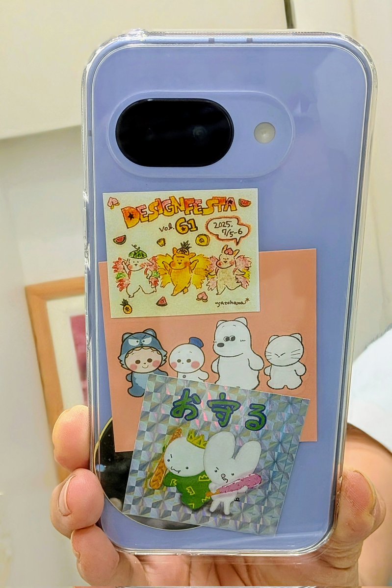 WNiMF07rVQPRtqI's tweet image. デザフェスでいただいたステッカーをスマホカバーに入れたいけど何回やっても思い通りになりません😭
これで良いですか！？