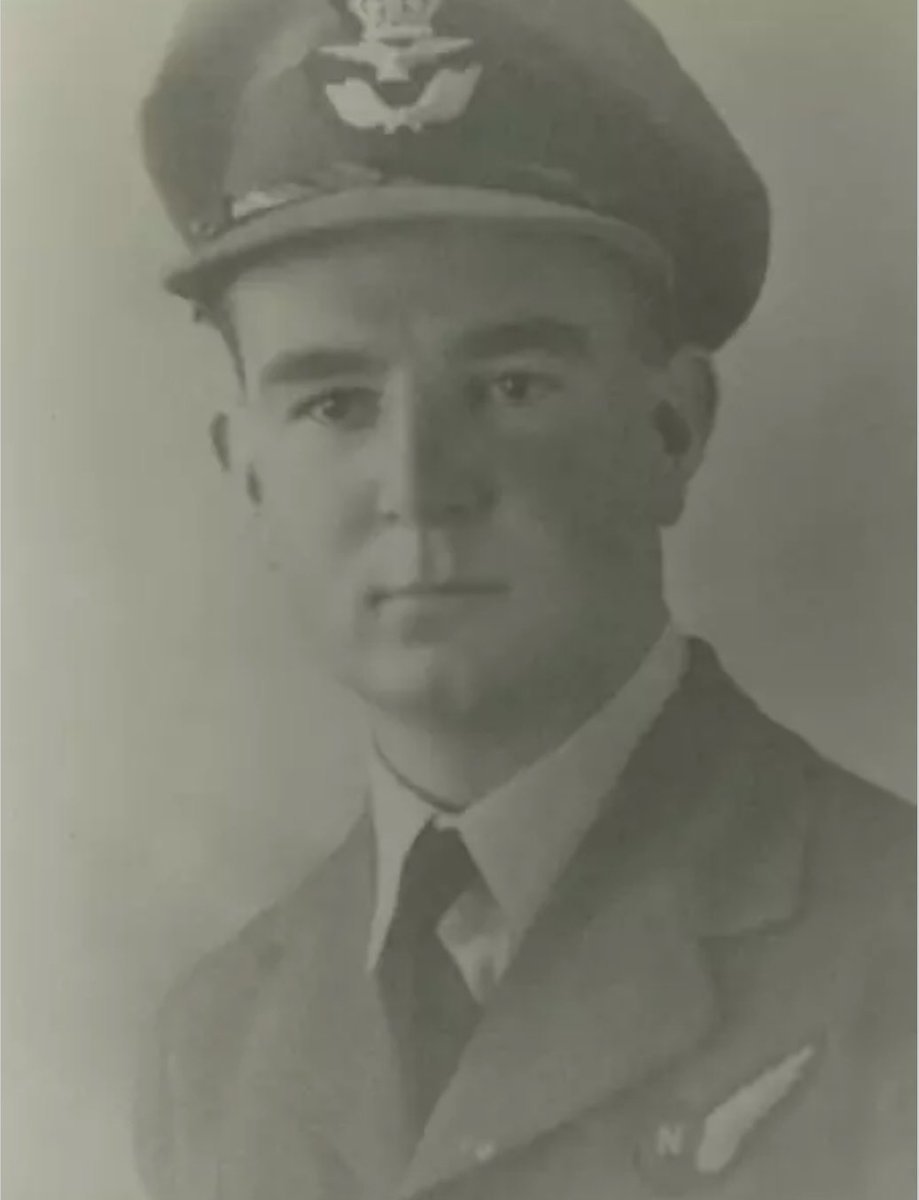 Allan Noble (@noble67allan) on Twitter photo I recently paid my respects to the fallen in <a href="/CWGC/">Commonwealth War Graves</a> Oxford(Botley)Cemetery,and they include a young Kiwi airman,who died on 5th December 1944,and is laid to rest there 🙏🏽
#RIP Pilot Officer Robert Joseph Marsh(19),Navigator RNZAF
#LestWeforget
aucklandmuseum.com/war-memorial/o… I recently paid my respects to the fallen in <a href="/CWGC/">Commonwealth War Graves</a> Oxford(Botley)Cemetery,and they include a young Kiwi airman,who died on 5th December 1944,and is laid to rest there 🙏🏽
#RIP Pilot Officer Robert Joseph Marsh(19),Navigator RNZAF
#LestWeforget
aucklandmuseum.com/war-memorial/o…