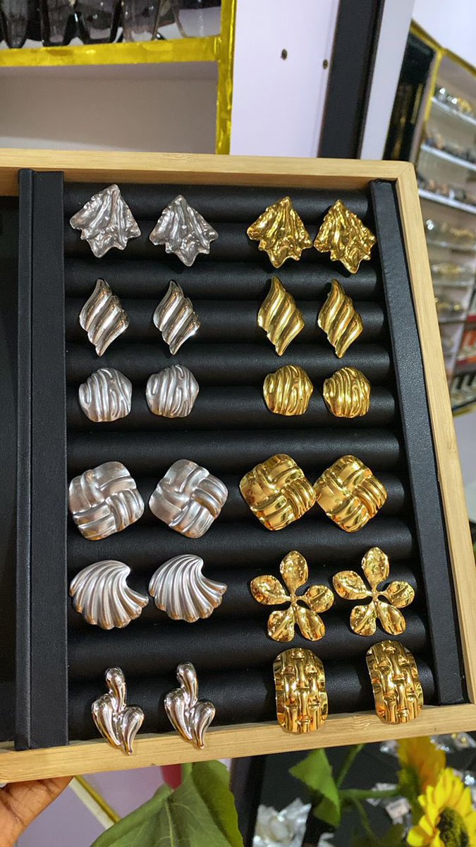 Ruthina_'s tweet image. Steel earrings

Price🏷️:4000

Location 📍:Benin city 

Delivery : Nationwide