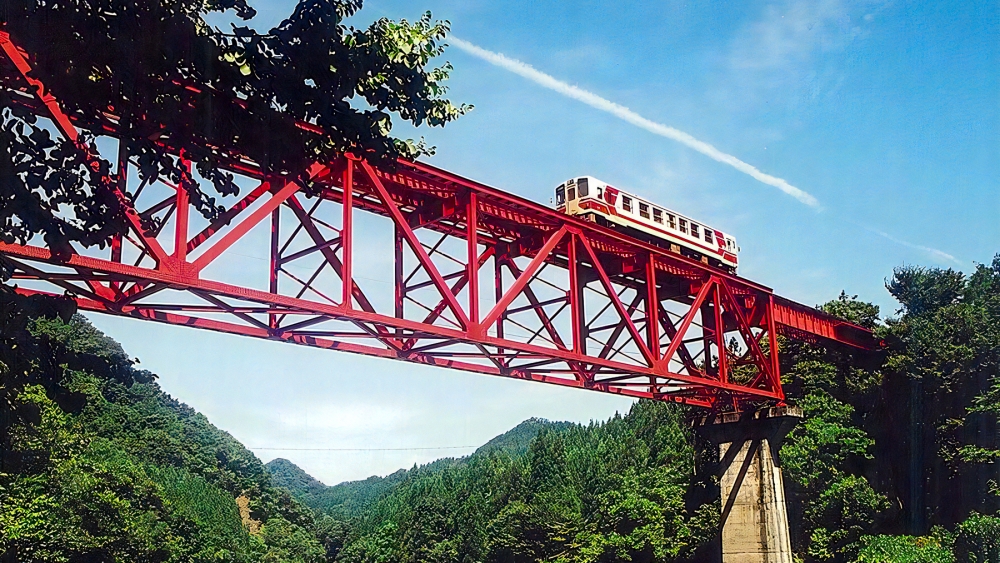 japan's tweet photo. Feel like riding inside a charming ""moving art museum"" π? Explore Akita Prefecture on the Akita Nairiku Line! Take in elegant window-framed landscapes ποΈ that change with the seasons, savor farmer-made meals, & connect with the community.
#JapanOnTrack https://t.co/u0aAKwymmv