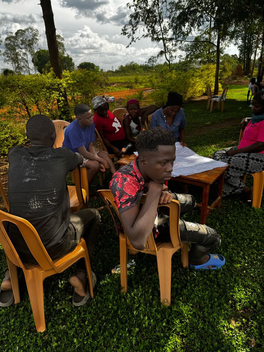 CERAIUg's tweet image. As we head for the 2026 Uganda  General elections,we want voices of oil affected communities to be heard and considered in planning. The politicians should strategize on how to phase out fossil fuels in Uganda and give attention to renewables. #CommunityVoicesMatter