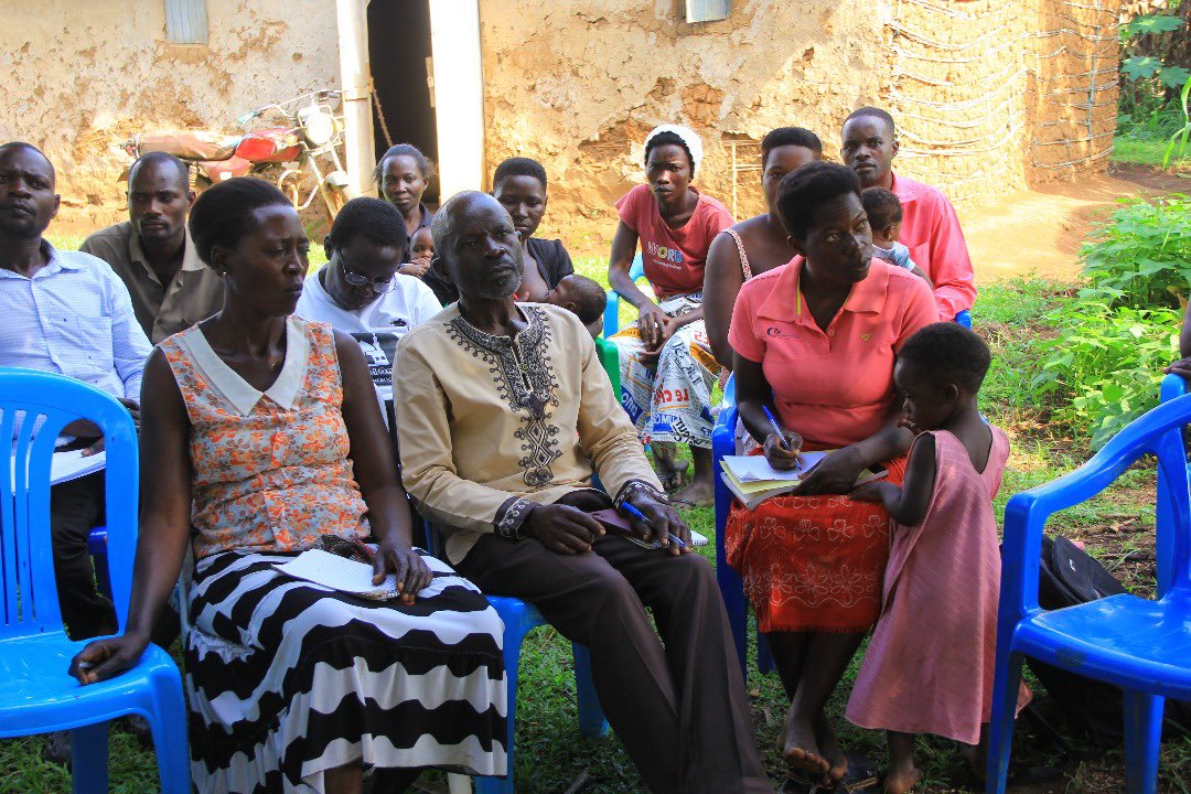 CERAIUg's tweet image. As we head for the 2026 Uganda  General elections,we want voices of oil affected communities to be heard and considered in planning. The politicians should strategize on how to phase out fossil fuels in Uganda and give attention to renewables. #CommunityVoicesMatter