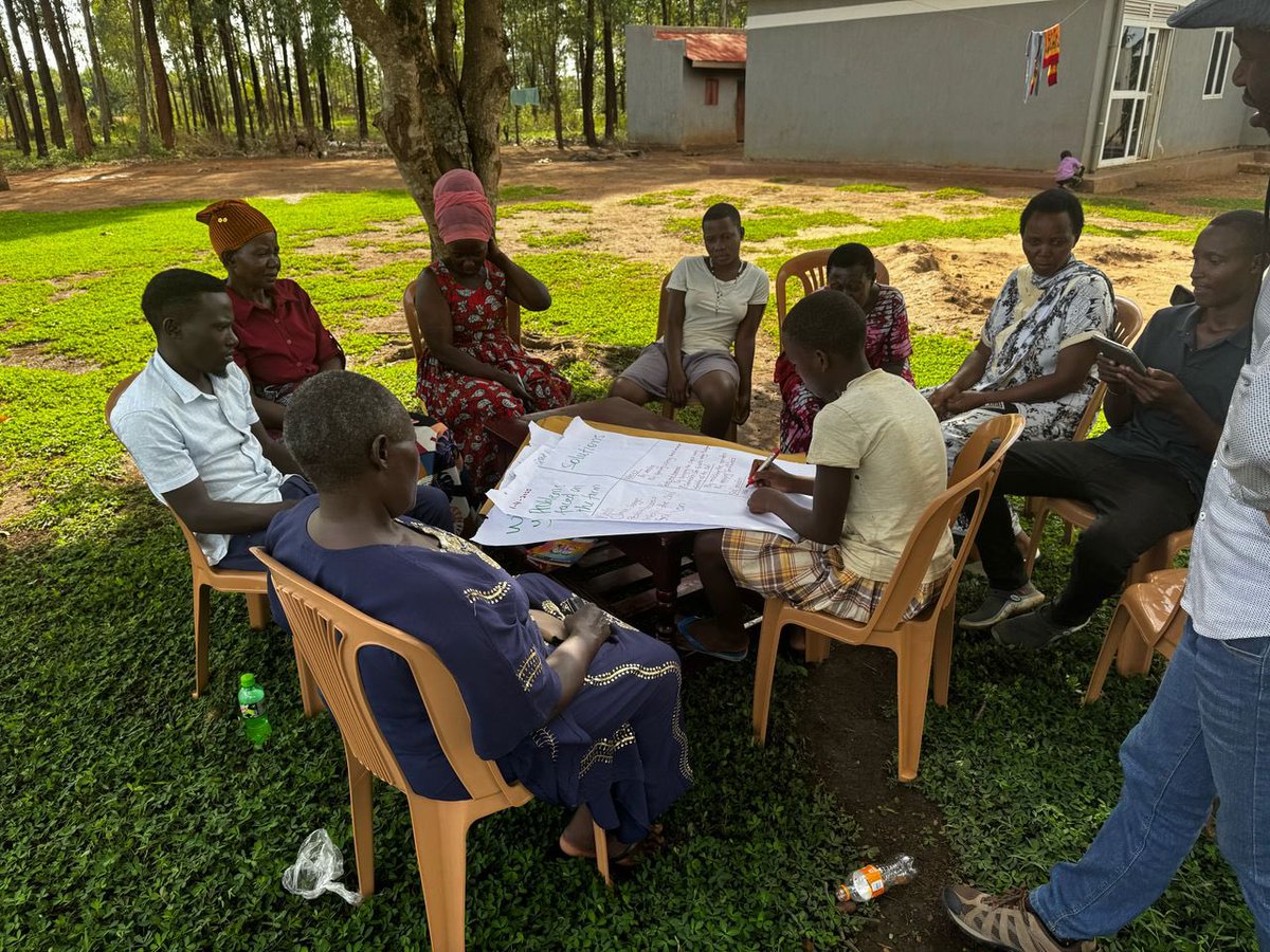 CERAIUg's tweet image. As we head for the 2026 Uganda  General elections,we want voices of oil affected communities to be heard and considered in planning. The politicians should strategize on how to phase out fossil fuels in Uganda and give attention to renewables. #CommunityVoicesMatter