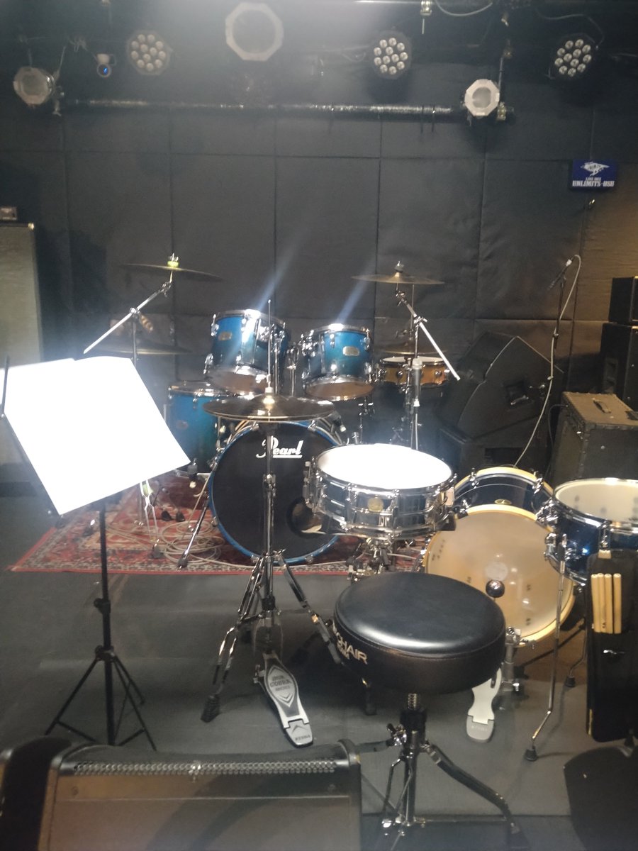 Takashiドラムスクール     本日もよろしくお願いします🙇 tdrtsu-drum.com 
Takashiドラムスクールのホームページです❗
よろしく、よろしくお願い致します🙇🙇🙇生徒さん募集中🥁
#Takashiドラムスクール
#名古屋ドラムスクール
#大須
#Drums
＃ドラム
#人生一度
#トライしてみませんか？