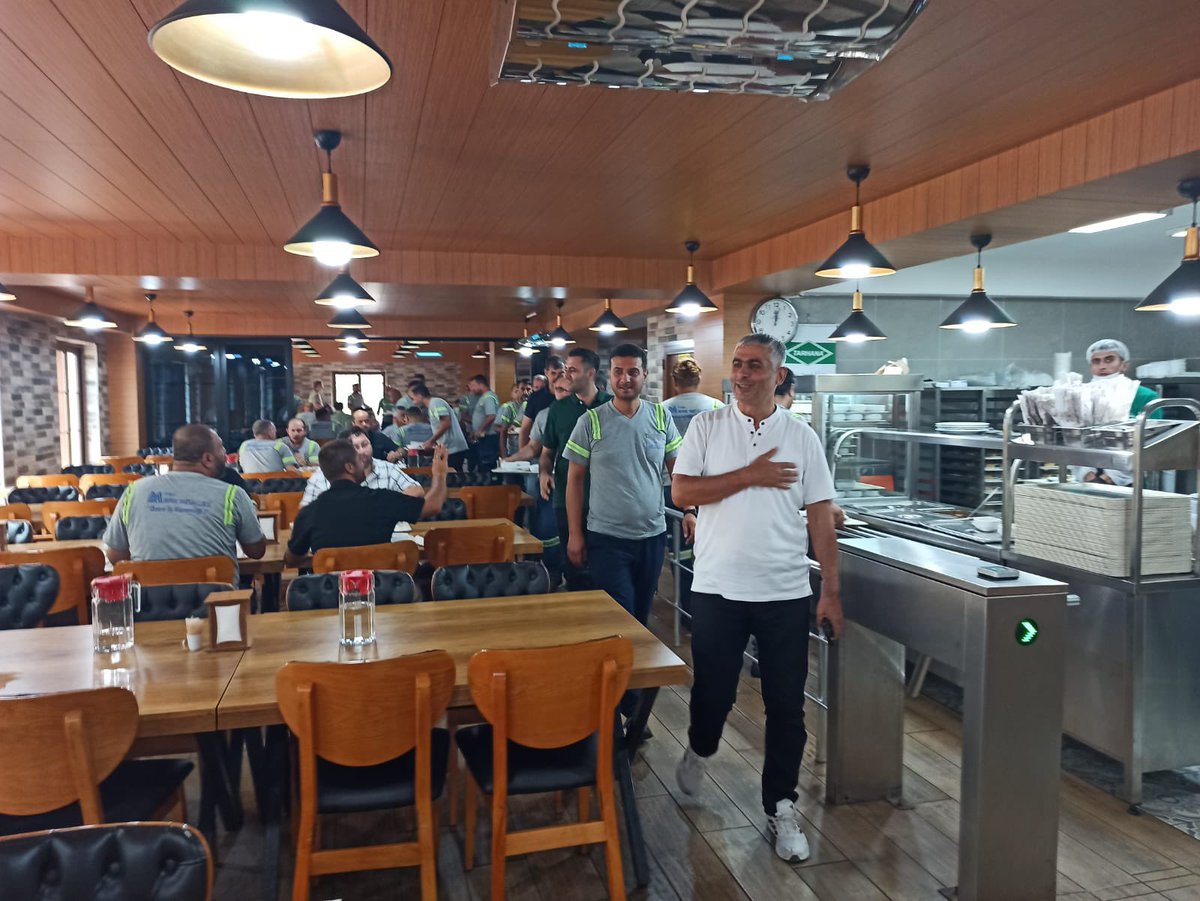 Şube yönetim kurulumuz ile birlikte MMK Metalurji fabrikasında çalışan üyelerimizle işyeri yemekhanesinde bir araya gelerek bilgilendirme yaptık.
#EmekEnYüceDeğer
#özçelikişsendikası