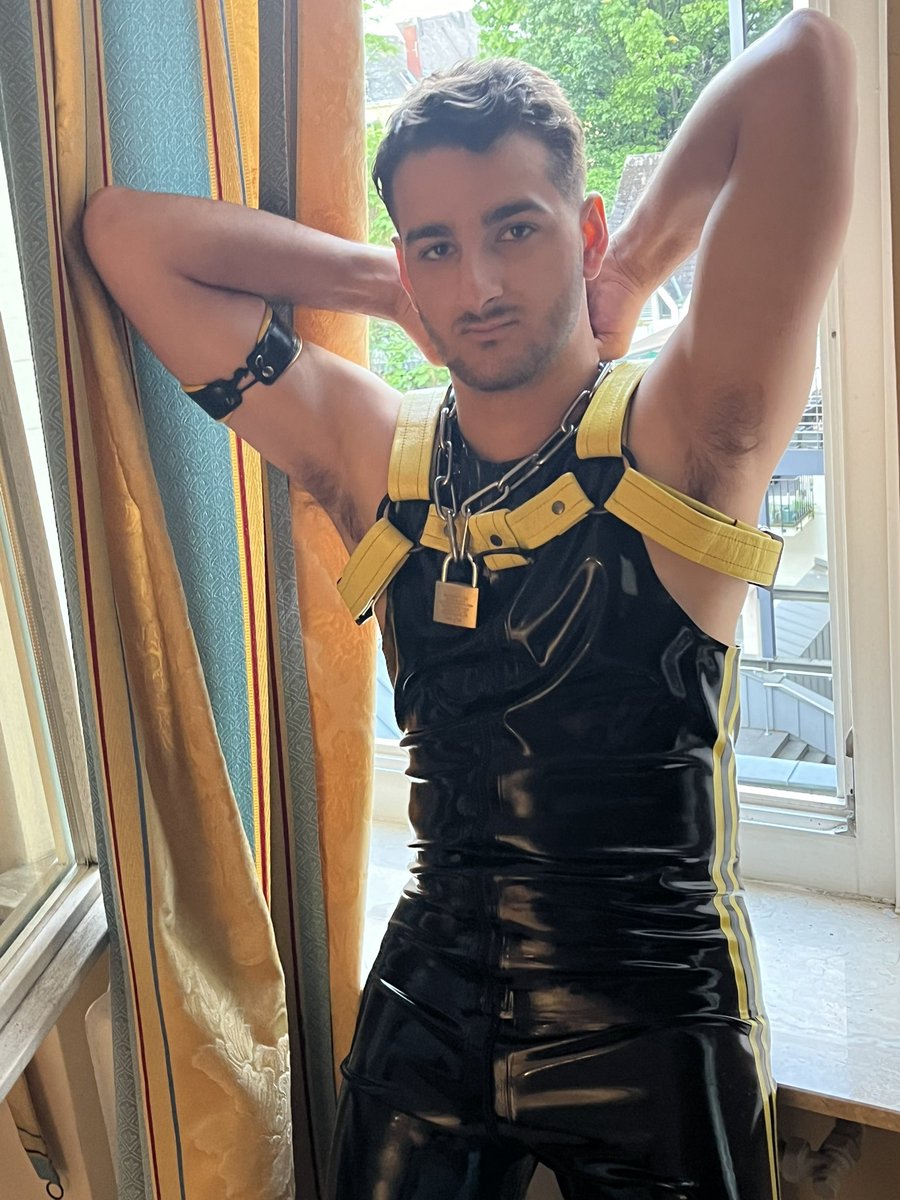 I am still on BlueSky bsky.app/profile/primet…

I will post my kinky stuff over there and here!