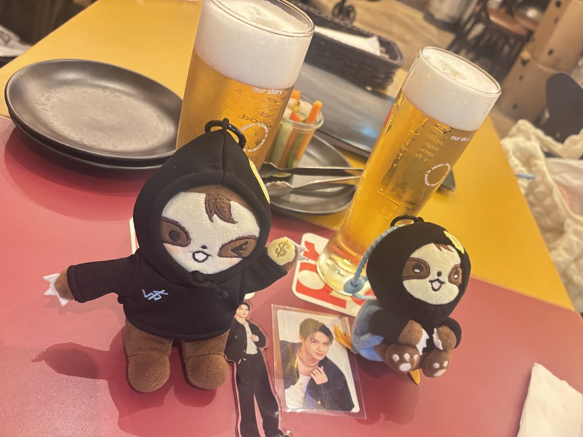 menmachao's tweet image. みゅじこん楽しかった~🩵♡
お酒とご飯と語りとライブの２日間最高でした!
一緒にいてくれた子もれなく全員様子がおかしくて大好き🫶🏻💘