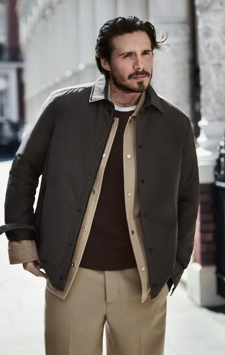 Drake Argent-Hale™  

"You've got balls flirting with my woman."  

Late 20s ✓ 
Legendary Asshat ✓ 
Polyamorous  ✓
Son of Kate &amp; Derek ✓ 
Father to 16 ✓
Fandomless/Teen Wolf, OC ✓  
[MC 21+] ✓

The Messiah's back. Hide your wives.

RTs appreciated x