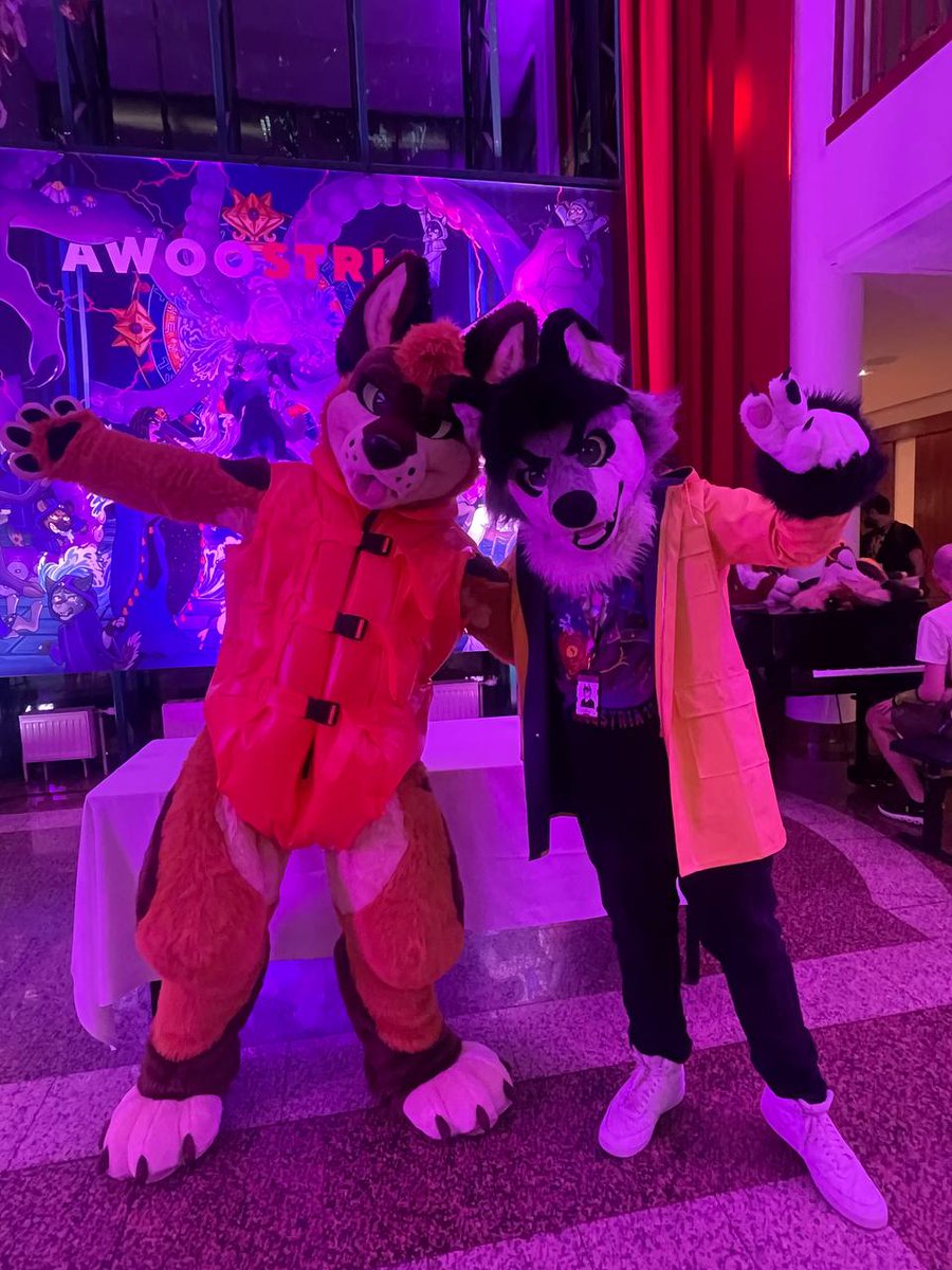 Levi Ackerwolf 🔜 Awoostria (@leviackerwolf) on Twitter photo I finally met him.
Thank you <a href="/BetaEtaDelota/">BetaEtaDelota</a> for letting me take a picture with you.
I hope you had as good a time as I did. I finally met him.
Thank you <a href="/BetaEtaDelota/">BetaEtaDelota</a> for letting me take a picture with you.
I hope you had as good a time as I did.