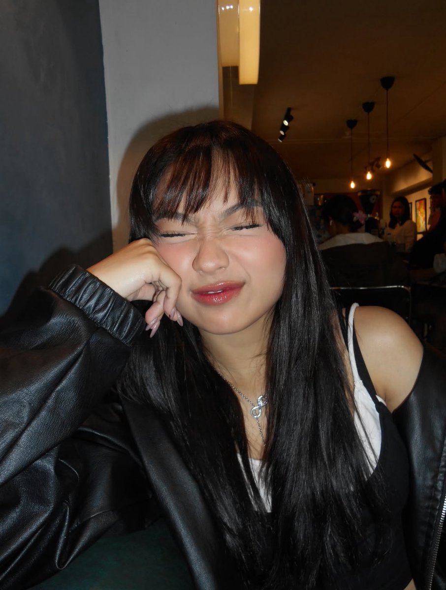 loevbin's tweet image. what a good day to be a rabin and angela gf stan

DRALAGANG ALYS