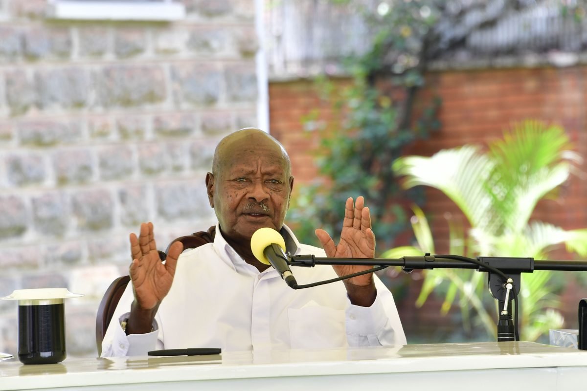 Katrina__Sim's tweet image. President Yoweri Museveni speaks the language of the people—literally and culturally—and acts as a bridge between tradition and modern governance.
#WhyUgStillNeedsM7 #WhyUgDecidedM7
