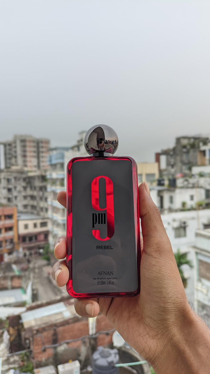 GIRLBOSS_TRICIA's tweet image. 9PM Rebel by Afnan
100ml
🏷️57,000
This fragrance offers a blend of fruity and woody notes,safe to say pineapple 🍍 in a bottle.
A very sexy perfume ,very seductive 🥵Location:Ibadan
To order:send a Dm or click any of the links in the bio to send a msg on WhatsApp #SOTD #BBNaija