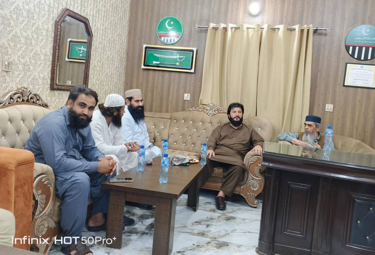 hishamelahi's tweet image. جمعیت اہلحدیث پاکستان کے  ناظم اعلی کا جمعیت  اہلحدیث پاکستان کے سیکریٹریٹ کا دورہ کوارڈینیٹر حکیم شفیق صاحب اور حاجی ریاض صاحب نے پرتپاک  استقبال کیا ناظم اعلی نے  جمعیت کے دفتری عملے سے فردا فردا ملاقات کی اور بہترین کارکردگی پر شاباش بھی دی