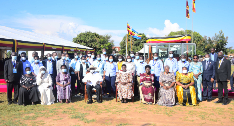 Katrina__Sim's tweet image. Even amidst criticism, President Yoweri Museveni stays grounded in service and humility—hallmarks of true social leadership.
#WhyUgStillNeedsM7 #WhyUgDecidedM7