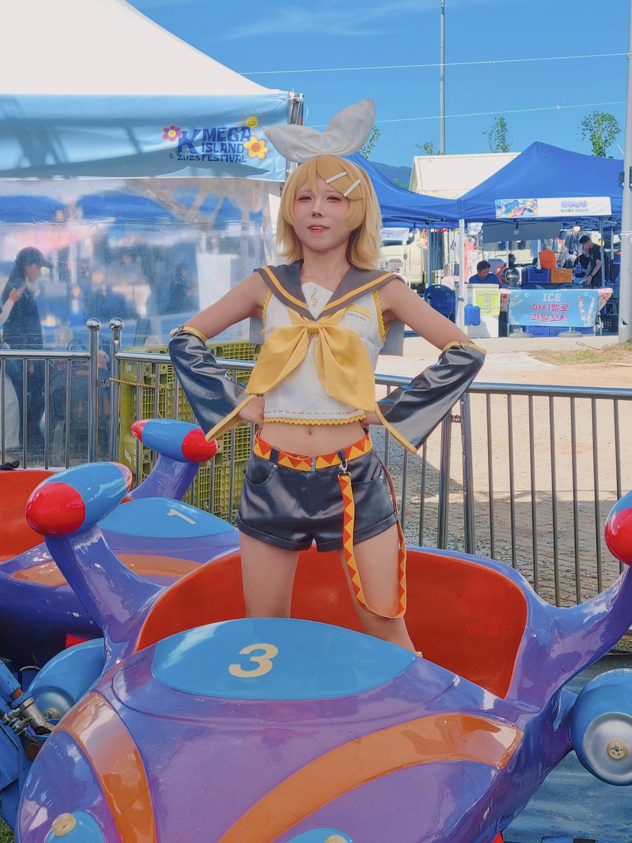 johanhyeog12's tweet image. 2025.07.26
여수 K 메가 아일랜드 페스티벌 
보컬로이드-카가미네 린
코스어(@bbing_cos)